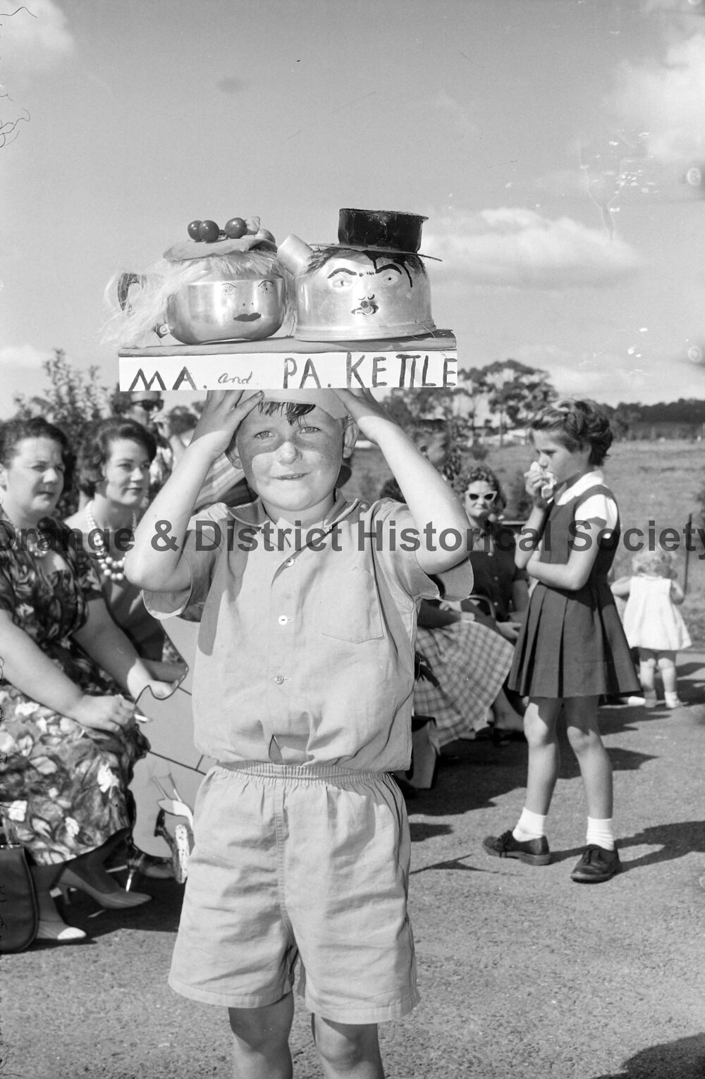 Glenroi School hat parade