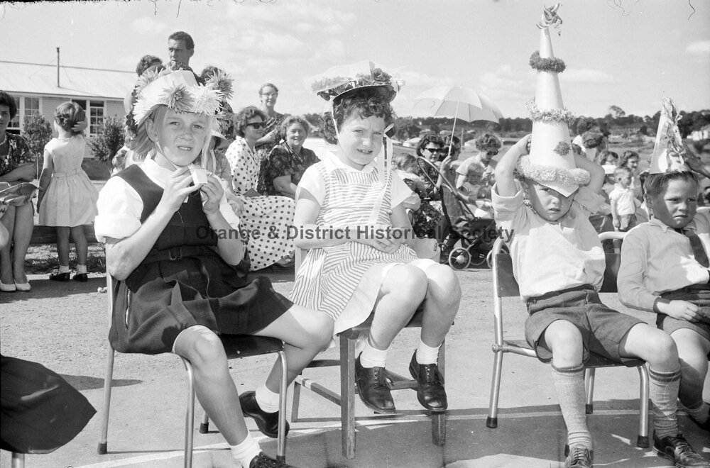 Glenroi School hat parade