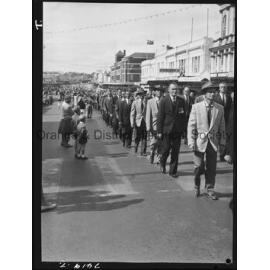 Anzac March and Service in Robertson Park
