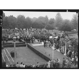 Anzac March and Service in Robertson Park