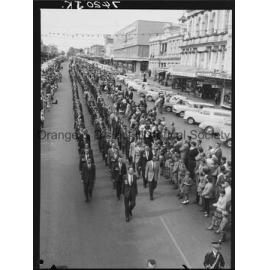 Anzac March and Service in Robertson Park