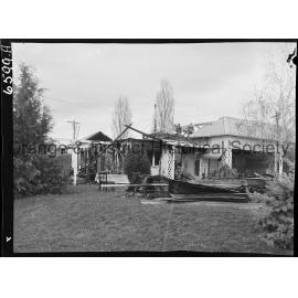 Fire destroys Willow Wood homestead
