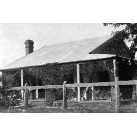 Pulley family home and William MacQuarie & Annie Pulley (Watts) around the same time.