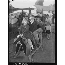 Molong Show