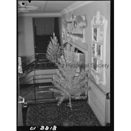 Christmas decorations at the Coronet Theatre, Orange