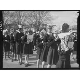 Santa Maria hat parade
