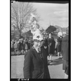 Santa Maria hat parade