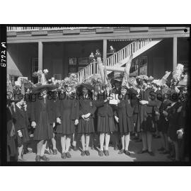 Santa Maria hat parade
