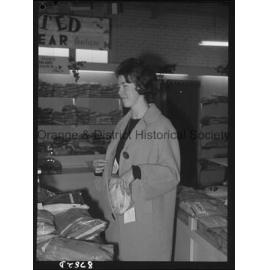 Shoplifting demonstration at Western Stores