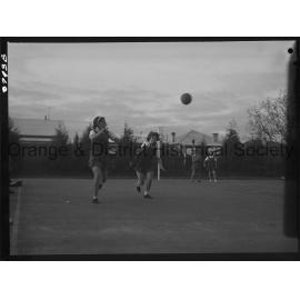Yvonne Ridley and Anne Hawke in basketball final