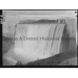 Suma Park water over the spillway