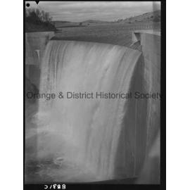 Suma Park water over the spillway