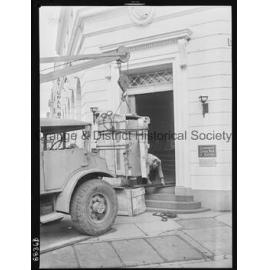 New vault at Commonwealth Bank