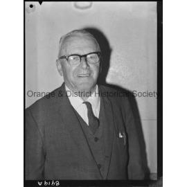 Mr W F Dawson