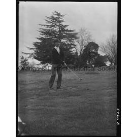 Visiting golfers play Orange Club