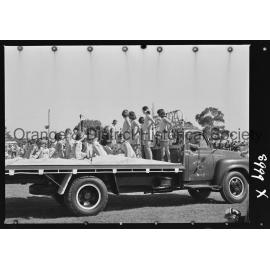 Molong Show