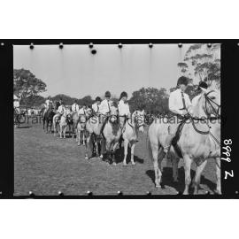 Molong Show