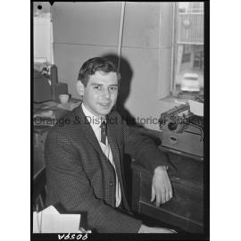 Mr Max White