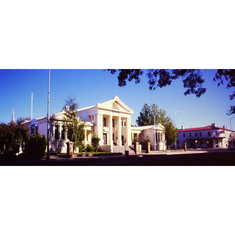 Court House, Orange