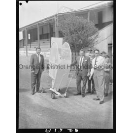 Automated cricket machine