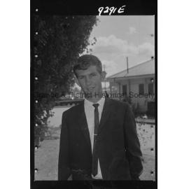 Allan Waters, Email Apprentice applicant