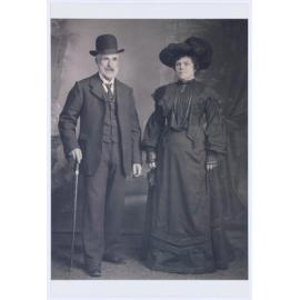 Henry Thomas and his wife Mary Clarke (Isenhood) Thomas