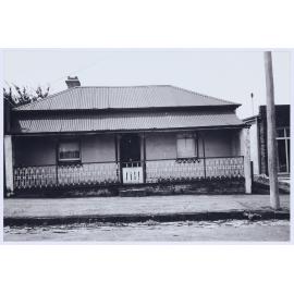 Residence, 125 Byng Street, Orange