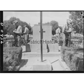 Military salute for Churchill Week