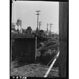 Franklin Road railway crossing