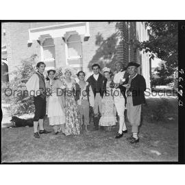 Hullabaloo Belay cast