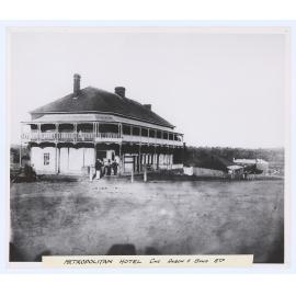 J Woodward's store, Orange