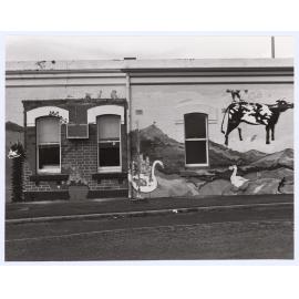 Orange Railway Station mural