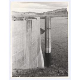 Construction of Suma Park Dam