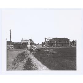 Summer Street, Orange