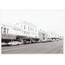 Summer Street, Orange