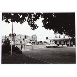 Summer Street, Orange