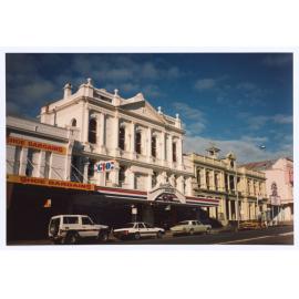 Summer Street, Orange