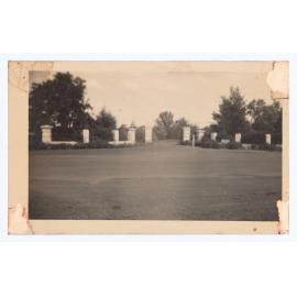 Entrance gates, Bloomfield Hospital