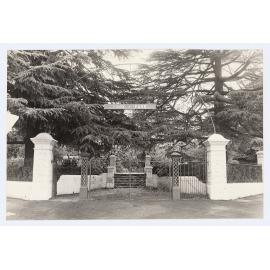 Entrance gates to Cook Park, Orange