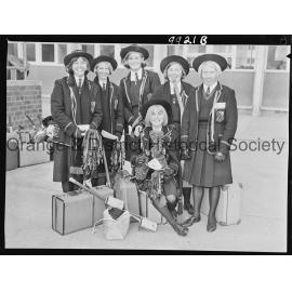Arrival of Dubbo High School's Astley Cup team