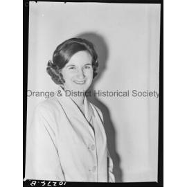 Shirley Cox, Easter Showgirl entrant