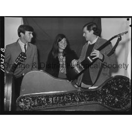 Folk Singers in concert