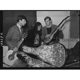 Folk Singers in concert