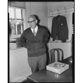 Mr Les Hughes retirement