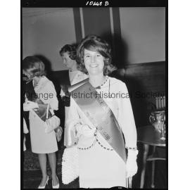 Lynn Wood, Easter Showgirl entrant