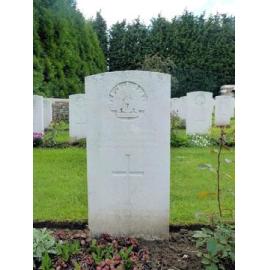 Cecil Parker Ashdown's headstone, Anzac Cemetery, Sailly-sur-la-Lys, France