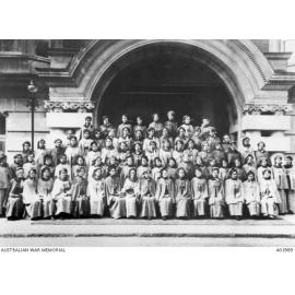 Members of the Australian Army Nursing Service outside the Ivanhoe Hotel in London c1916. Florence Lewis is in the 4th row, 4th from the left.