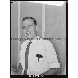 Mr R J Batey