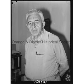 American writer visits Orange
