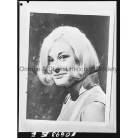 Copy Noeline Brown of the Mavis Bramston Show